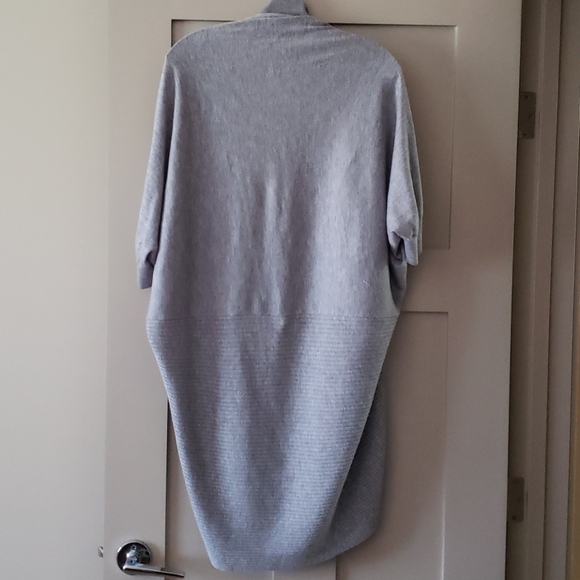 Kerisma versatile grey 2 way sweater. Size M/L. - Picture 4 of 5